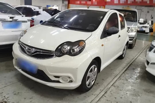 BYD F0