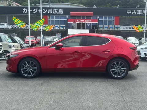 Mazda MAZDA3 Fastback