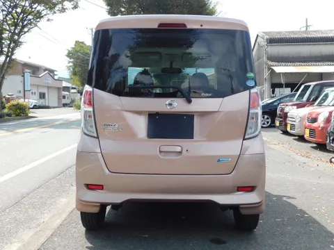 Nissan Dayz Roox