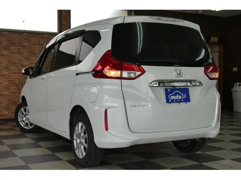 Honda Freed Plus