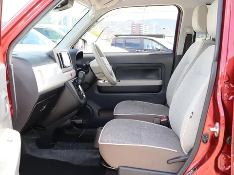Daihatsu Mira Tocot