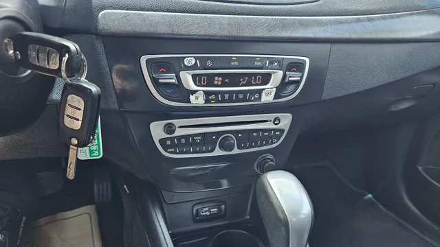 Renault SM3