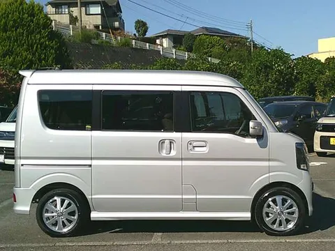 Nissan Clipper Rio