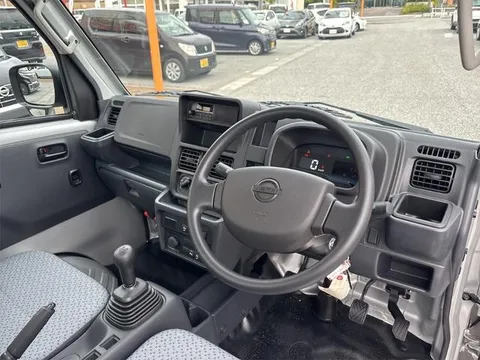 Nissan Clipper Truck