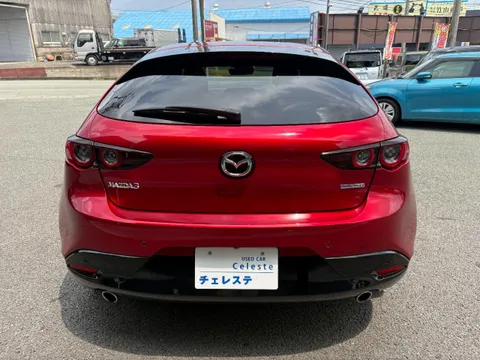 Mazda MAZDA3 Fastback