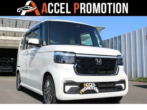 Honda N-BOX Custom