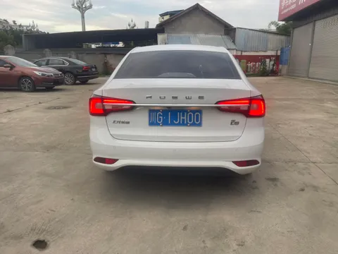Roewe i5