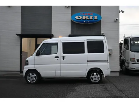 Mitsubishi Minicab Van