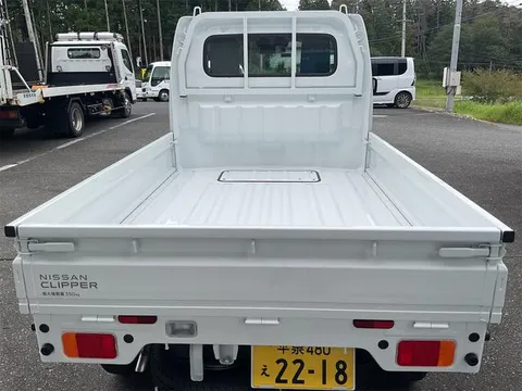 Nissan Clipper Truck