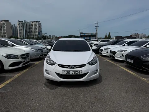 Hyundai Elantra (Avante)