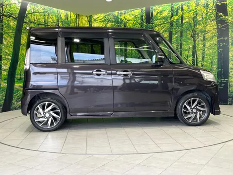 Suzuki Spacia Custom