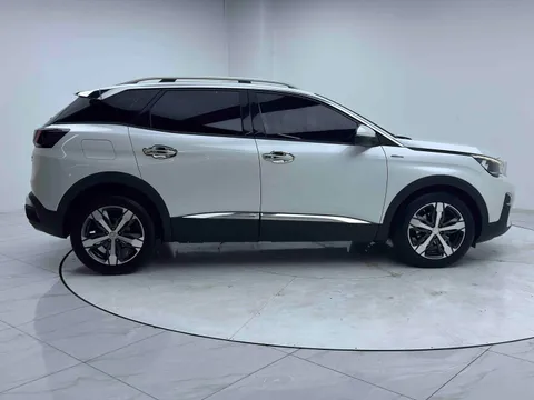 Peugeot 4008