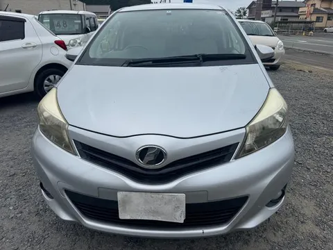 Toyota Yaris (Vitz)