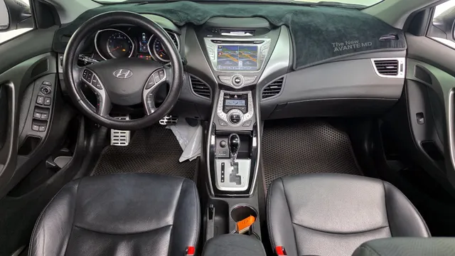 Hyundai Elantra (Avante)