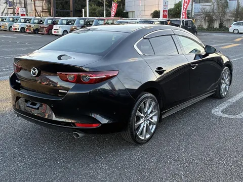Mazda MAZDA3 Sedan
