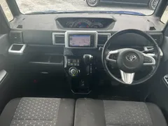 Toyota Pixis Mega