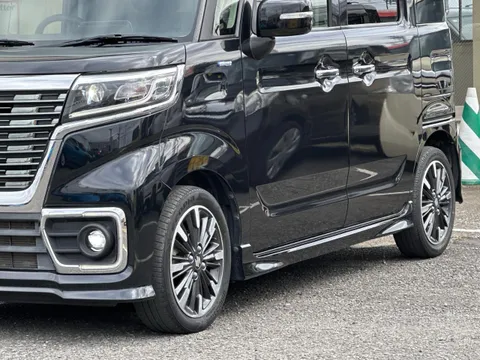 Suzuki Spacia Custom