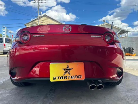 Mazda MX-5 (Roadster)