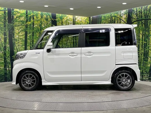 Suzuki Spacia Custom