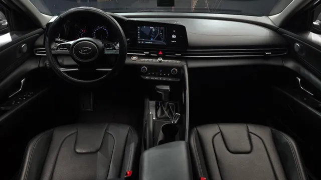 Hyundai Elantra (Avante)