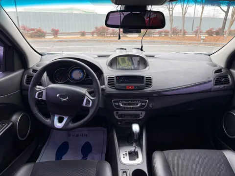 Renault SM3