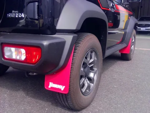 Suzuki Jimny Sierra