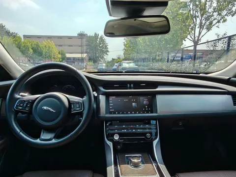 Jaguar XFL