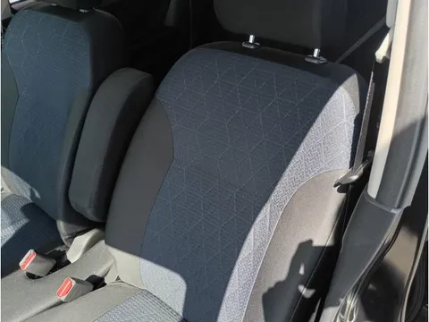 Mitsubishi eK X