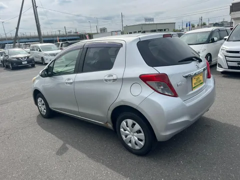 Toyota Yaris (Vitz)