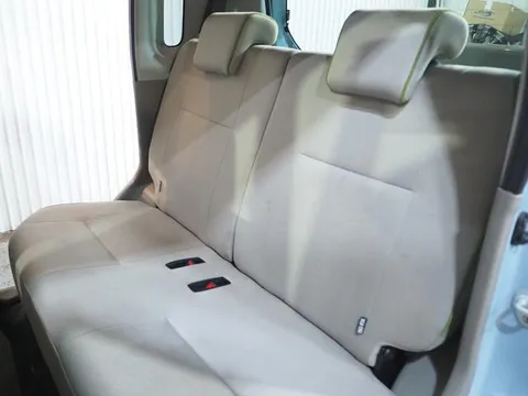 Toyota Pixis Space