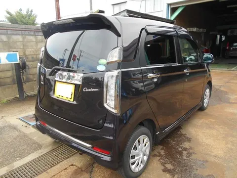 Honda N-WGN Custom