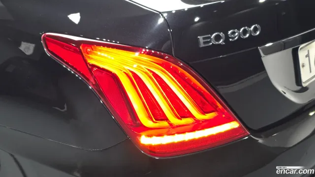 Genesis G90 (EQ900)
