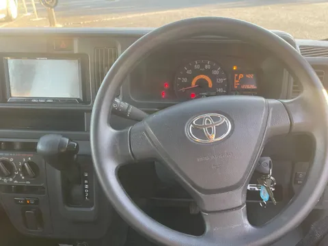Toyota Pixis Van