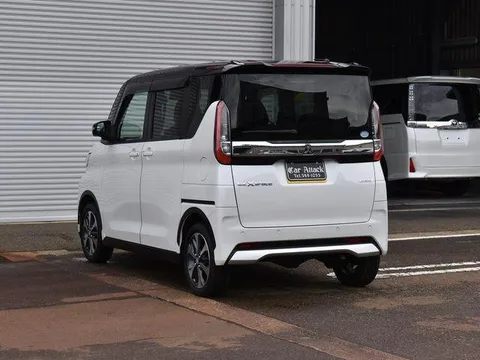 Mitsubishi eK X Space