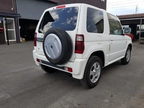 Mitsubishi Pajero Mini