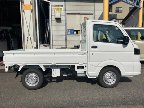 Nissan Clipper Truck