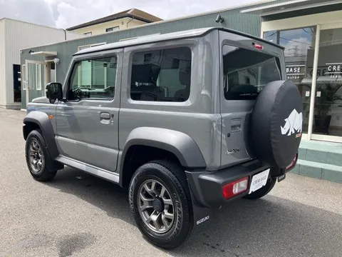 Suzuki Jimny Sierra