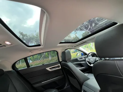 Jaguar XEL