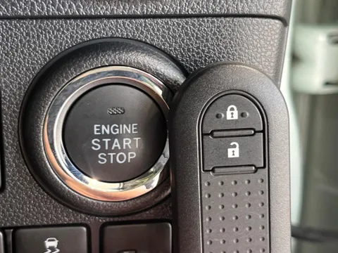 Daihatsu Mira Tocot