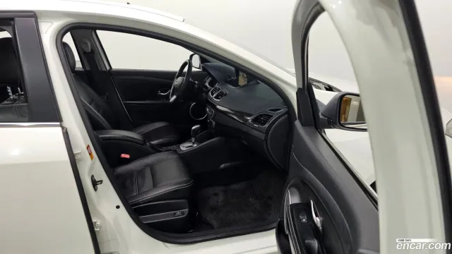 Renault SM3