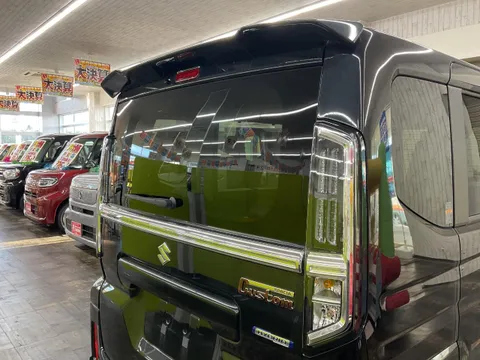 Suzuki Spacia