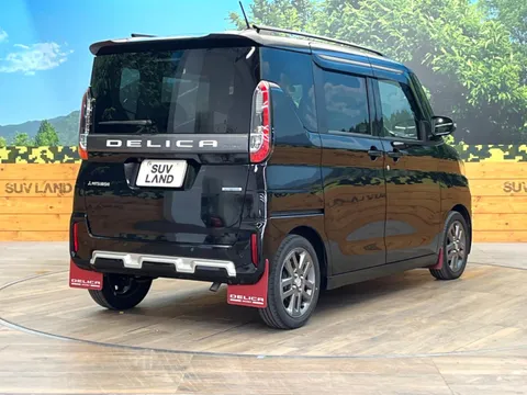 Mitsubishi Delica Mini