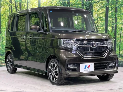 Honda N-BOX Custom