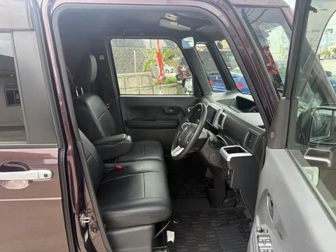 Toyota Pixis Mega