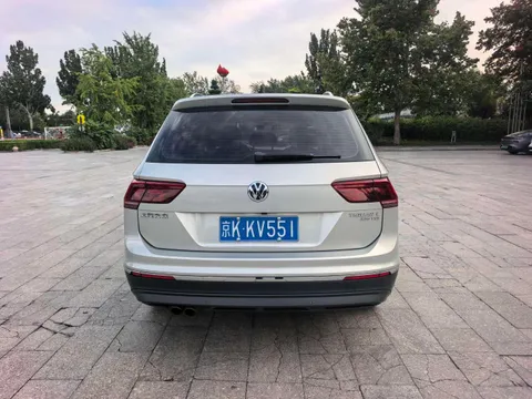Volkswagen Tiguan L
