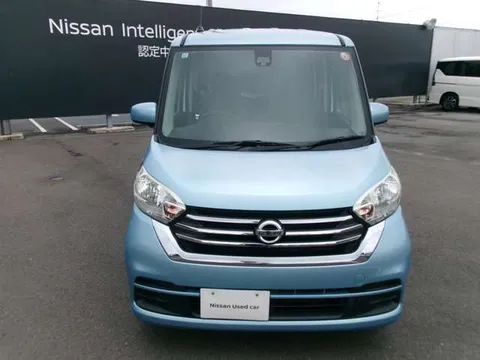Nissan Dayz Roox