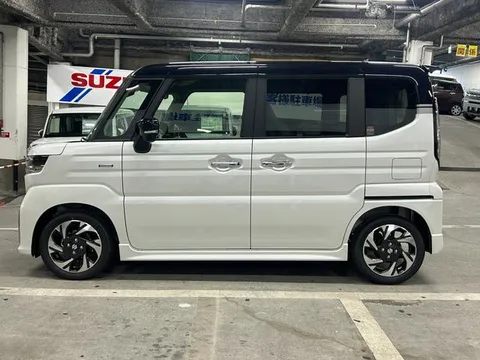 Suzuki Spacia Custom