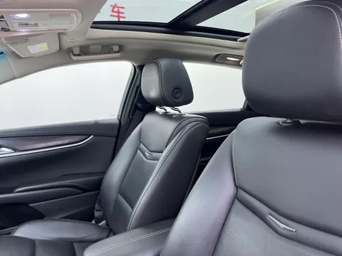 Cadillac XTS