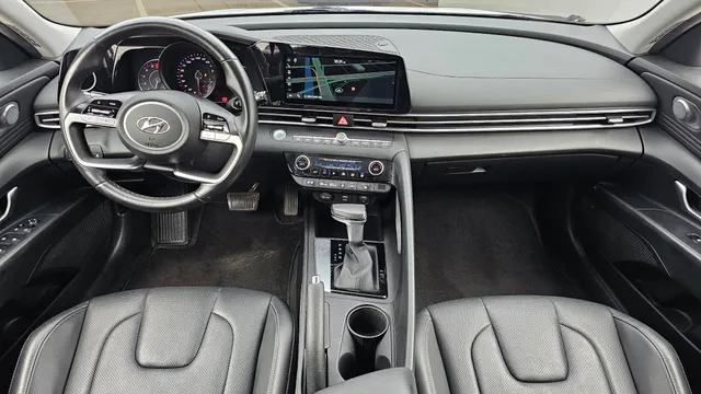 Hyundai Elantra (Avante)
