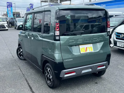 Mitsubishi Delica Mini
